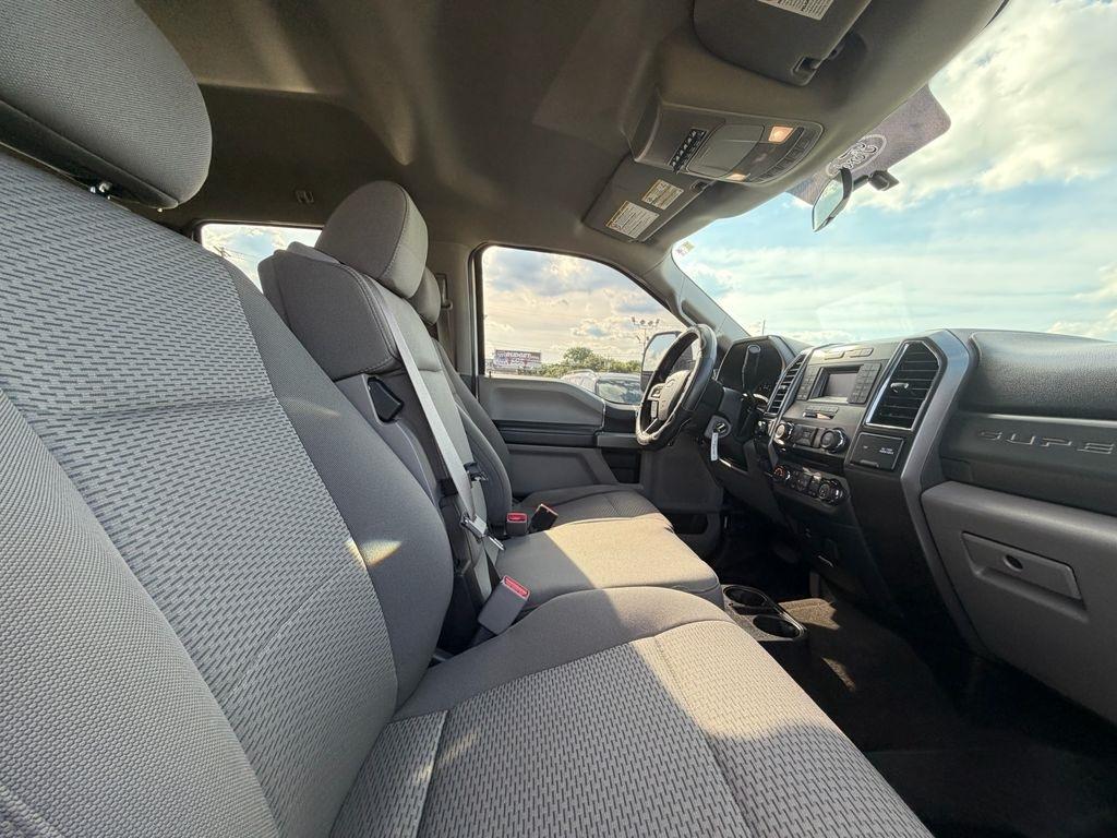 Ford F-250 SD XLT Crew Cab 4WD 2017