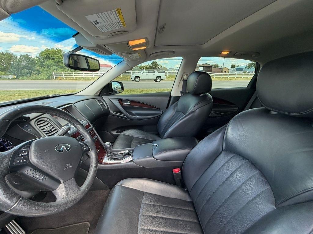 Infiniti QX50 Base AWD 2016