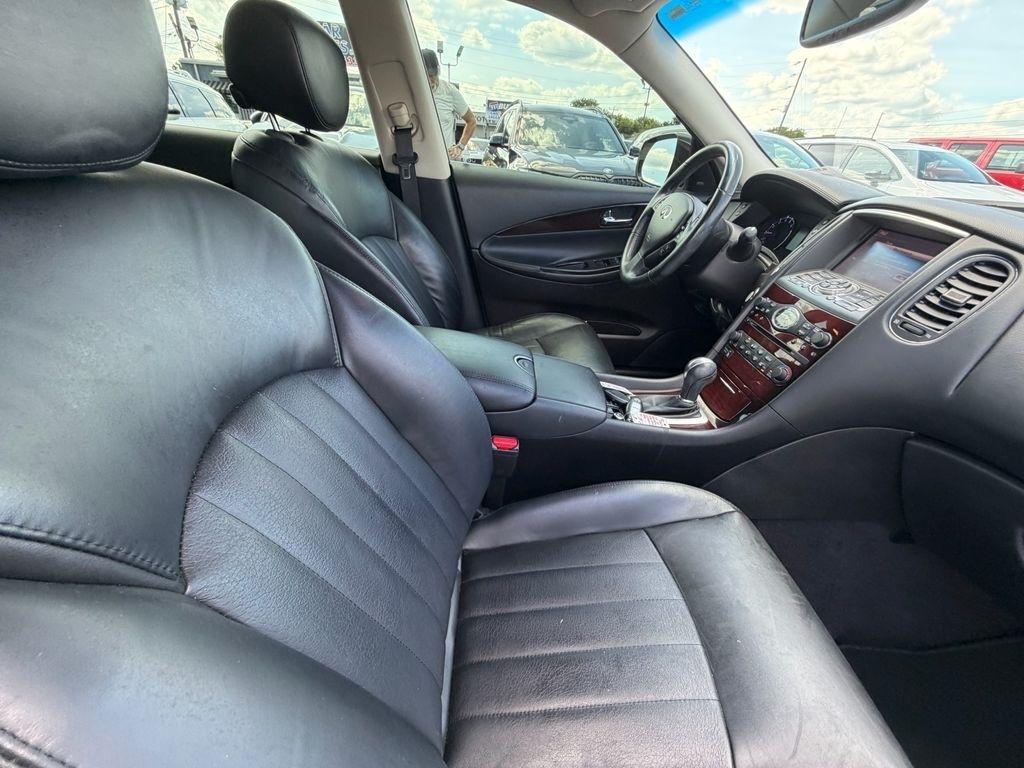 Infiniti QX50 Base AWD 2016