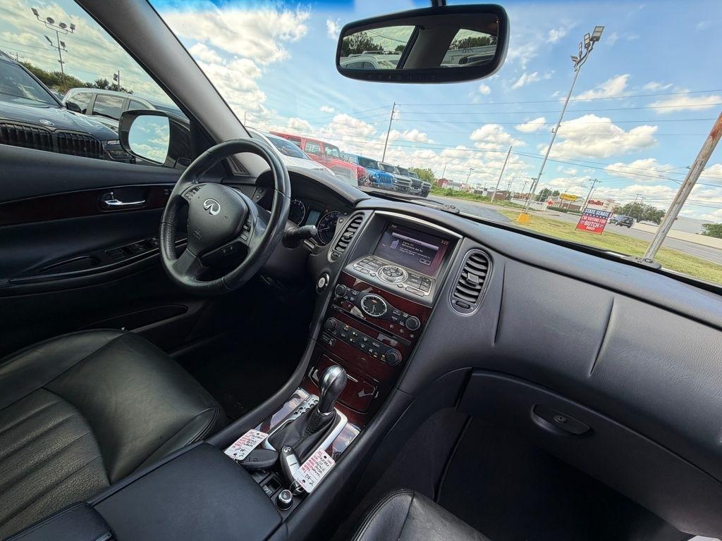Infiniti QX50 Base AWD 2016