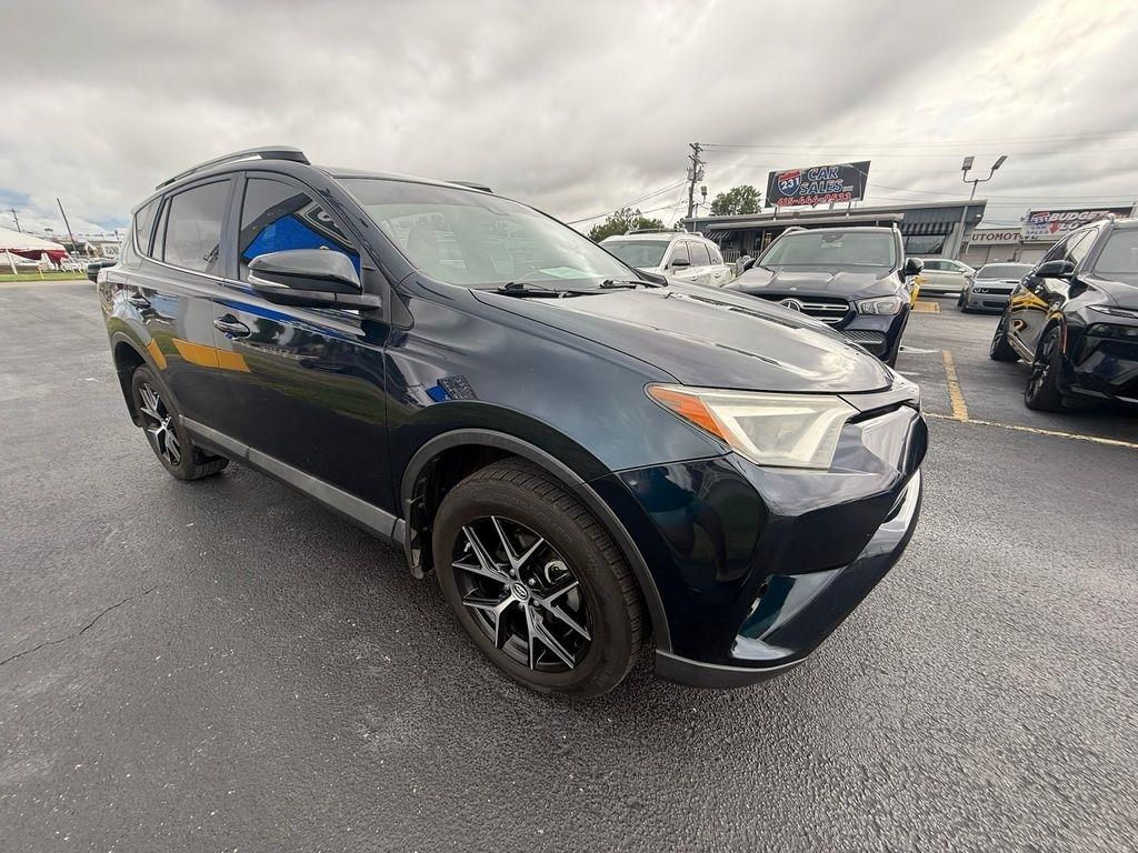 Toyota RAV4 SE 4WD 2018
