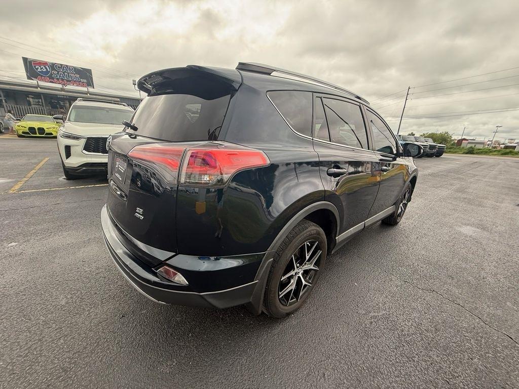 Toyota RAV4 SE 4WD 2018