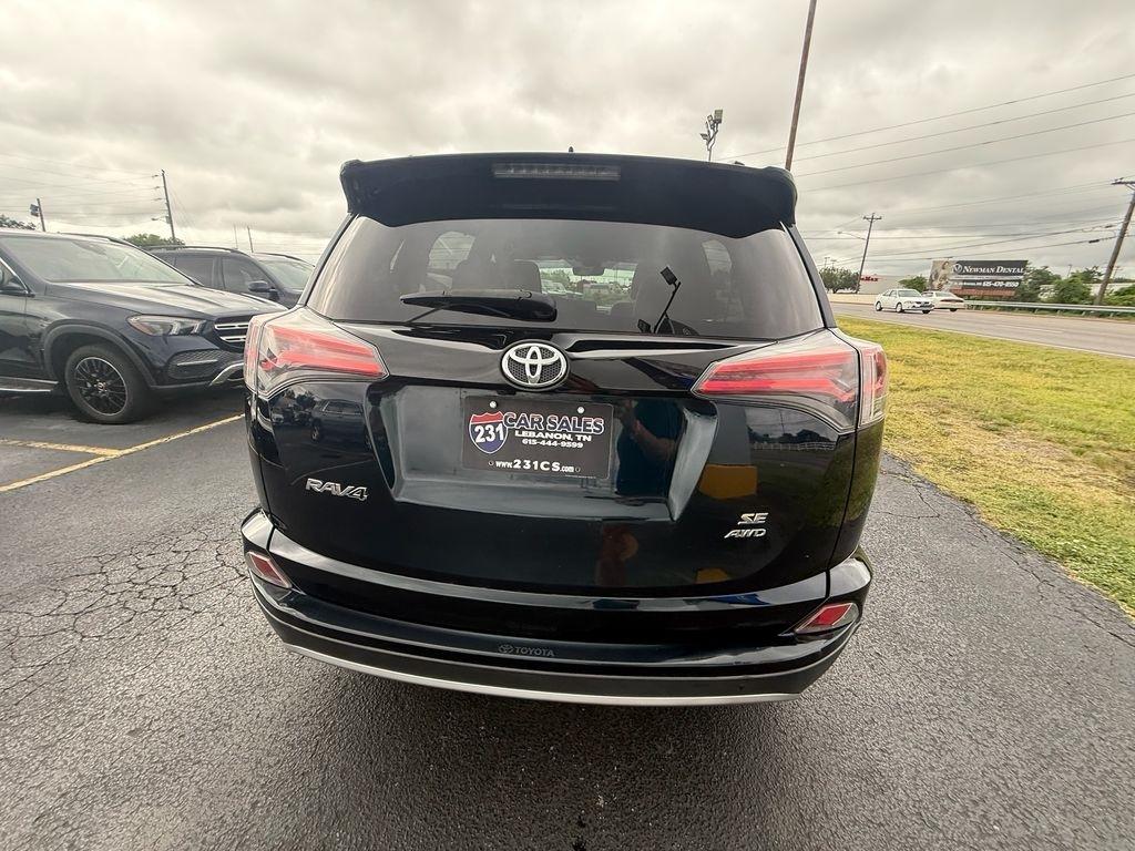 Toyota RAV4 SE 4WD 2018