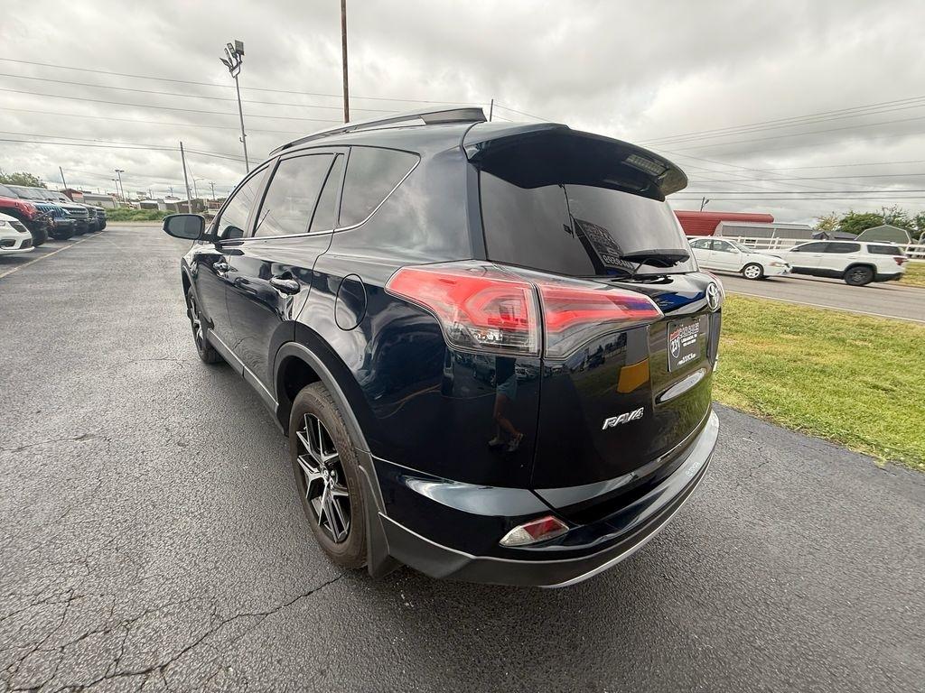 Toyota RAV4 SE 4WD 2018