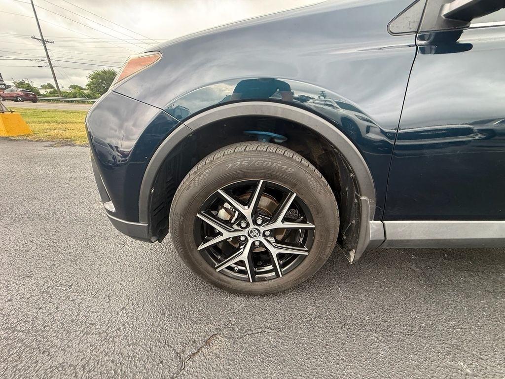 Toyota RAV4 SE 4WD 2018