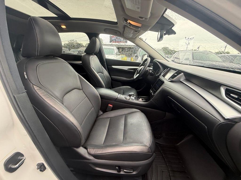 Infiniti QX50 ESSENTIAL AWD 2019