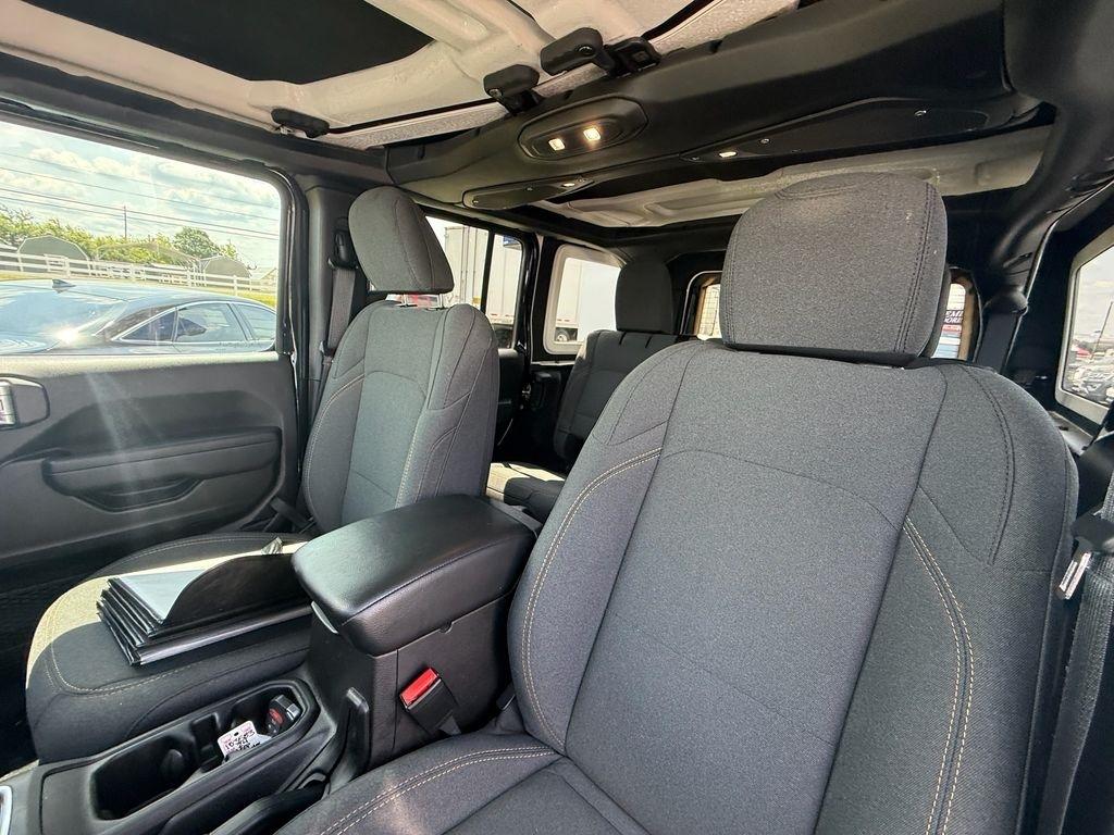 Jeep Wrangler  2024