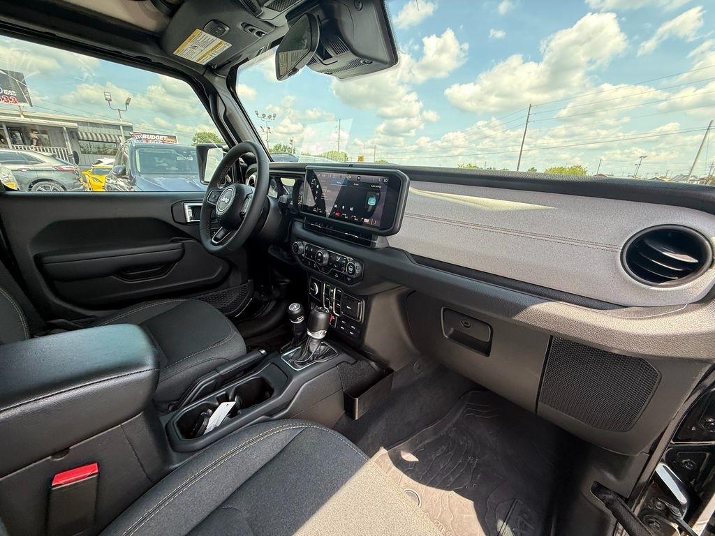 Jeep Wrangler  2024