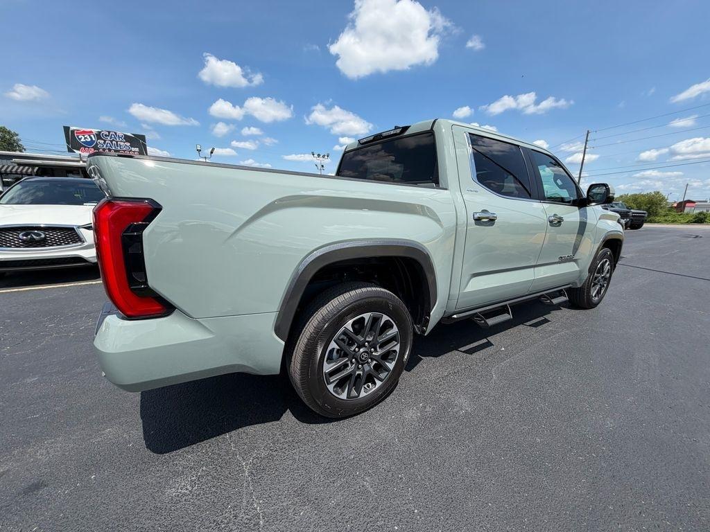 Toyota Tundra Limited CrewMax 4WD 2026