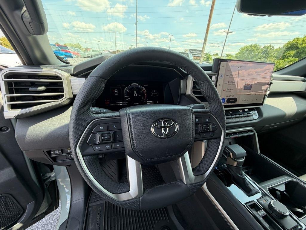 Toyota Tundra Limited CrewMax 4WD 2026