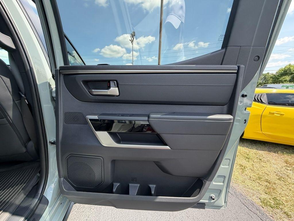 Toyota Tundra Limited CrewMax 4WD 2026