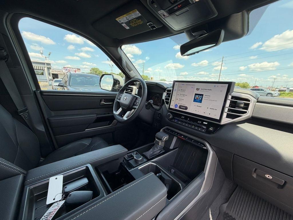 Toyota Tundra Limited CrewMax 4WD 2026