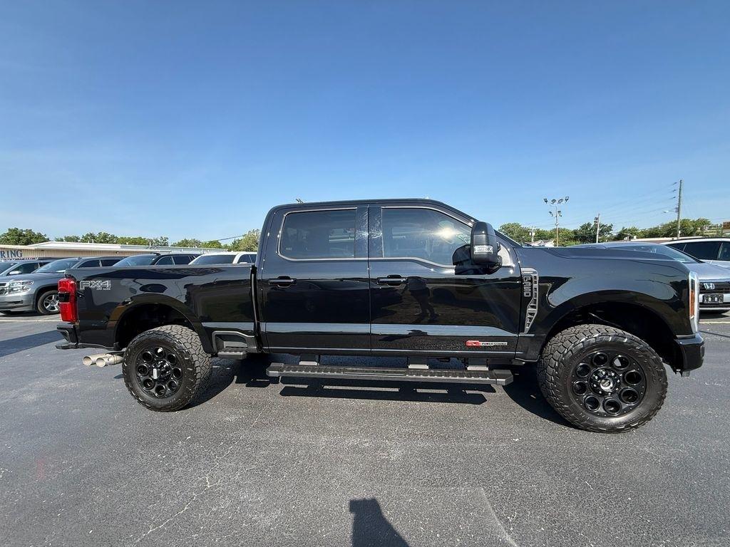 Ford F-350 SD Lariat Crew Cab Long Bed 4WD 2024