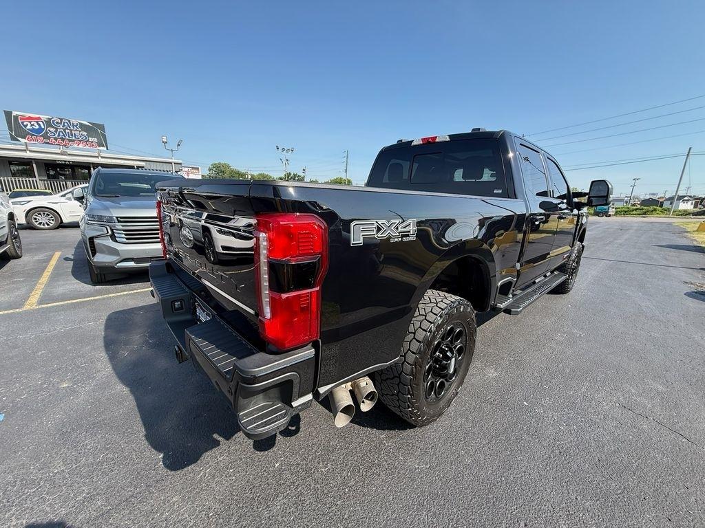 Ford F-350 SD Lariat Crew Cab Long Bed 4WD 2024