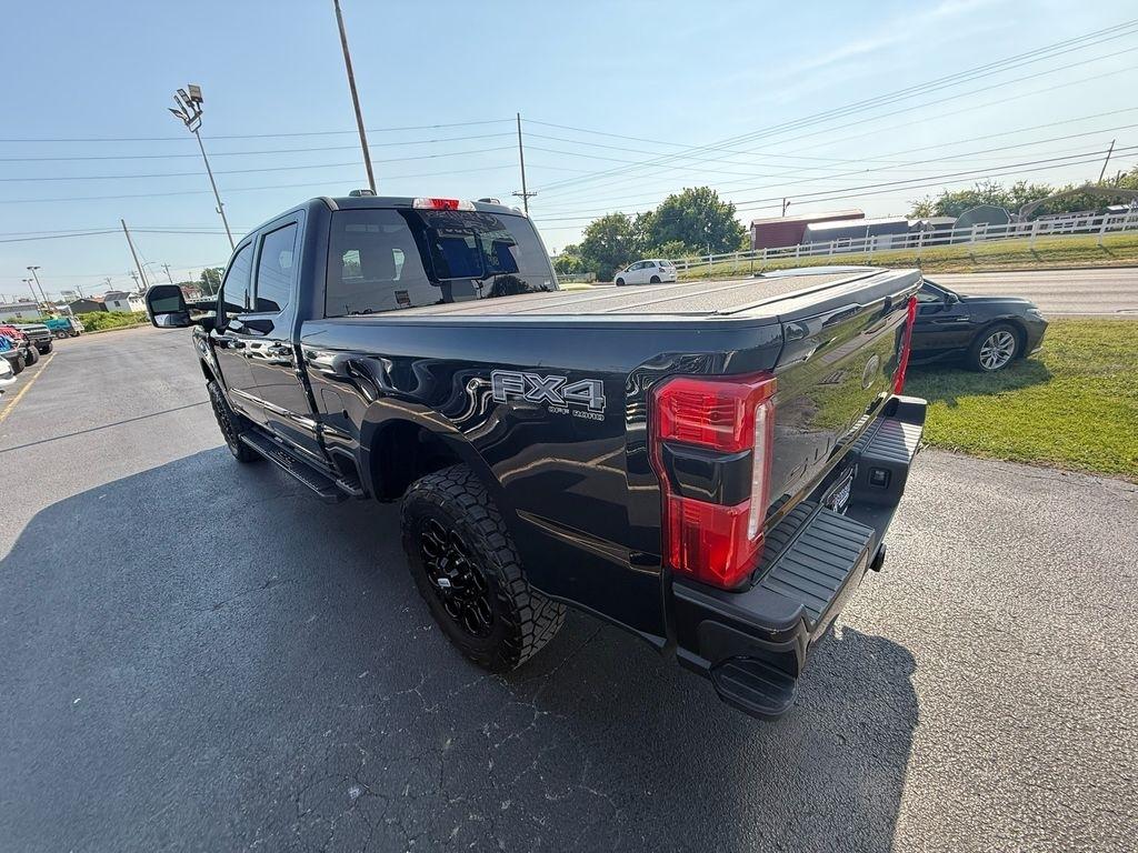 Ford F-350 SD Lariat Crew Cab Long Bed 4WD 2024