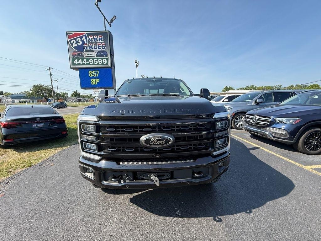 Ford F-350 SD Lariat Crew Cab Long Bed 4WD 2024
