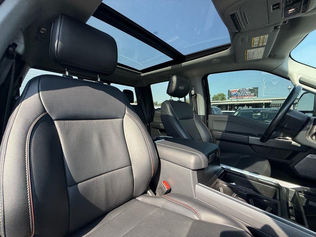 Ford F-350 SD Lariat Crew Cab Long Bed 4WD 2024