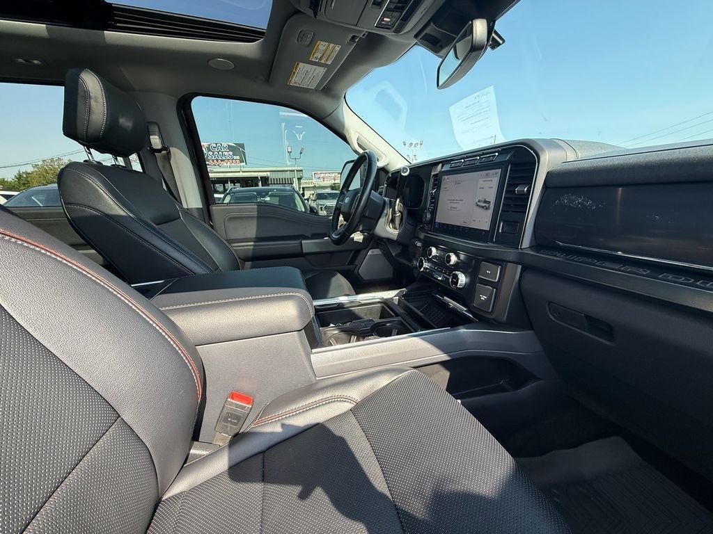 Ford F-350 SD Lariat Crew Cab Long Bed 4WD 2024