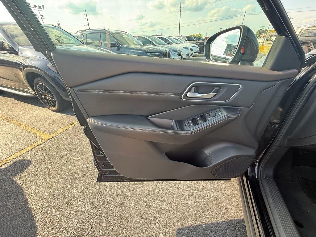 Nissan Rogue SV 2021