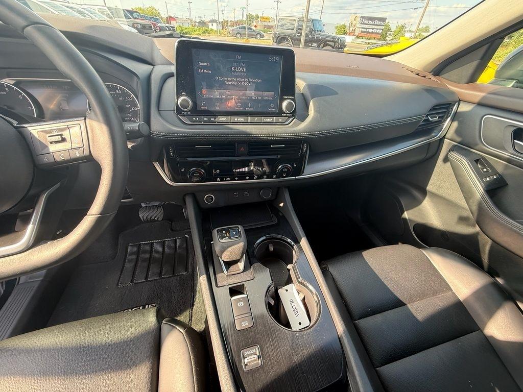 Nissan Rogue SV 2021