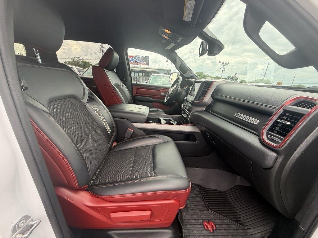 RAM 1500 Rebel Crew Cab SB 4WD 2019