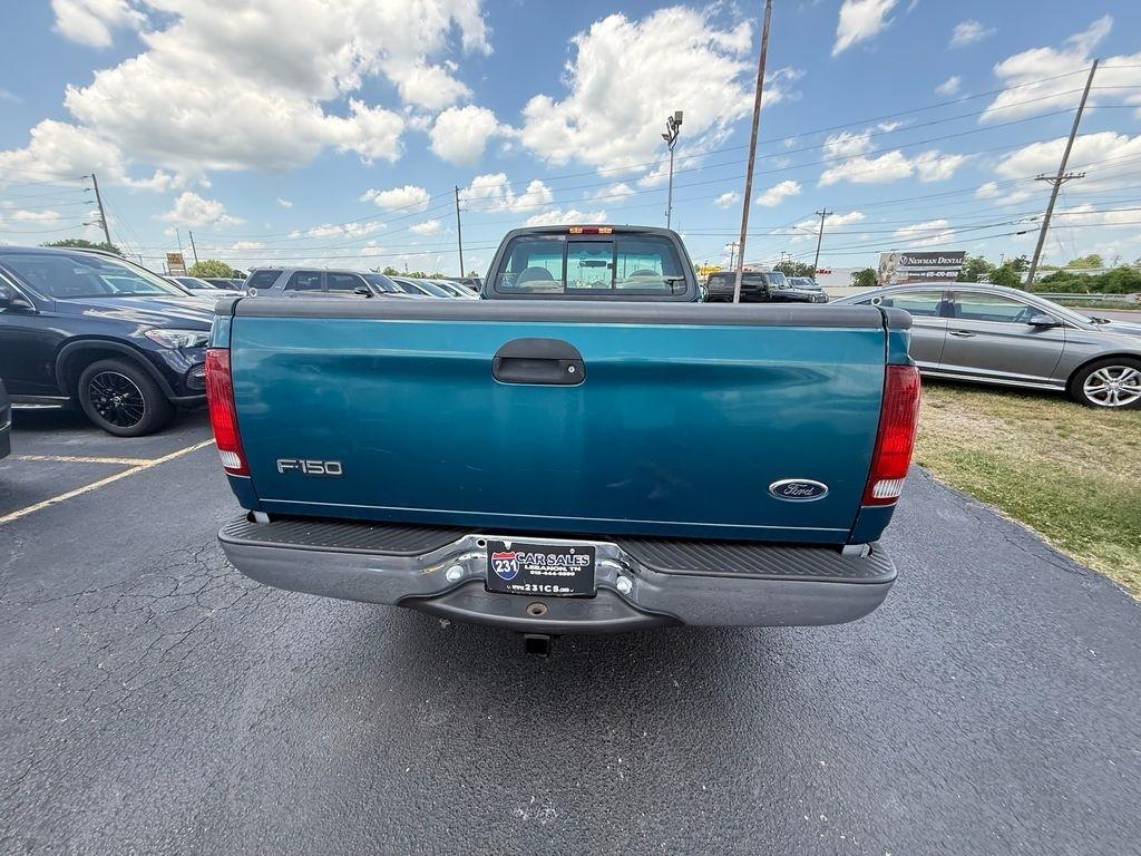 Ford F-150 XL 2WD 2000