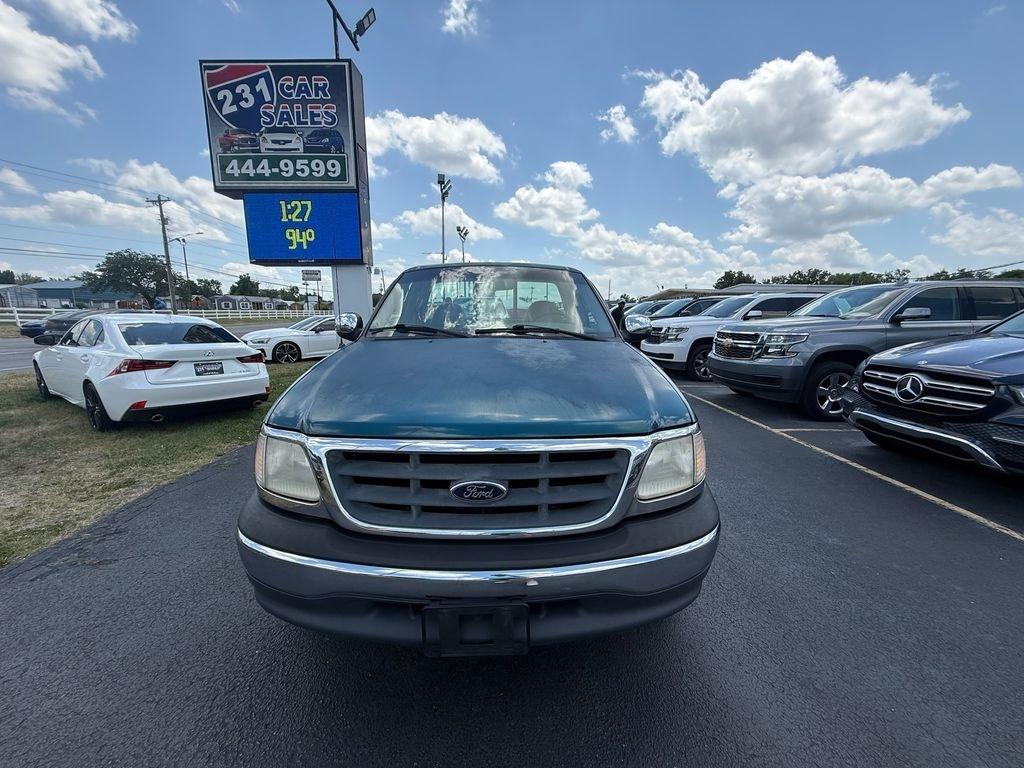 Ford F-150 XL 2WD 2000