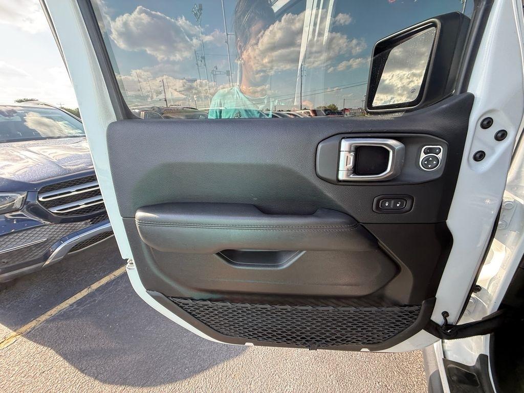 Jeep Wrangler Unlimited Sahara 2023