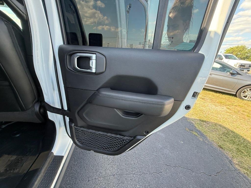 Jeep Wrangler Unlimited Sahara 2023