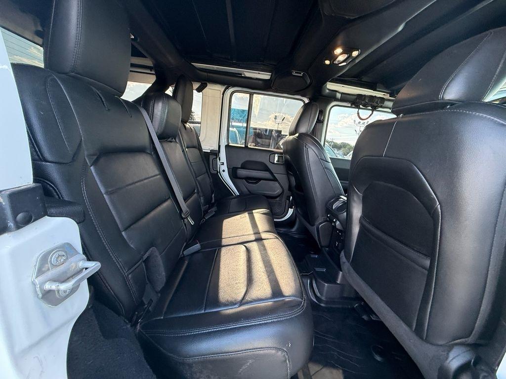 Jeep Wrangler Unlimited Sahara 2023