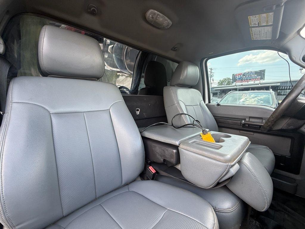 Ford F-450 SD Regular Cab DRW 2WD 2015