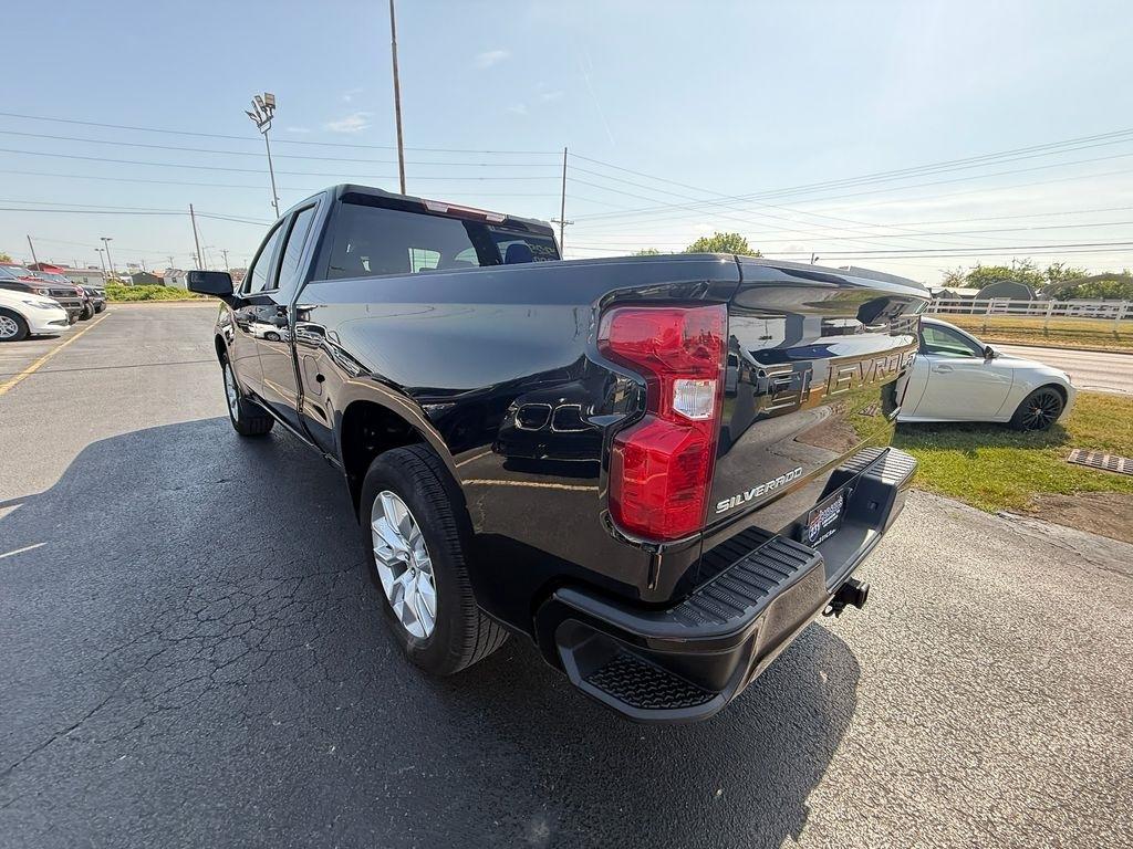 Chevrolet Silverado 1500 Custom Double Cab 2WD 2023