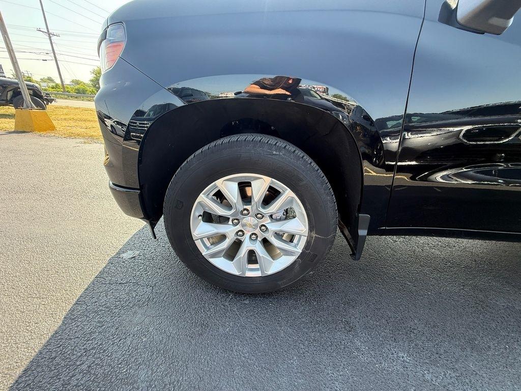Chevrolet Silverado 1500 Custom Double Cab 2WD 2023