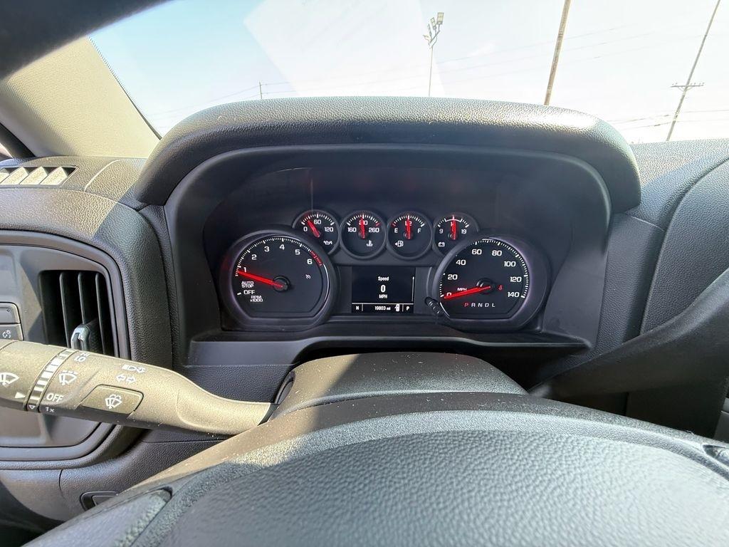 Chevrolet Silverado 1500 Custom Double Cab 2WD 2023
