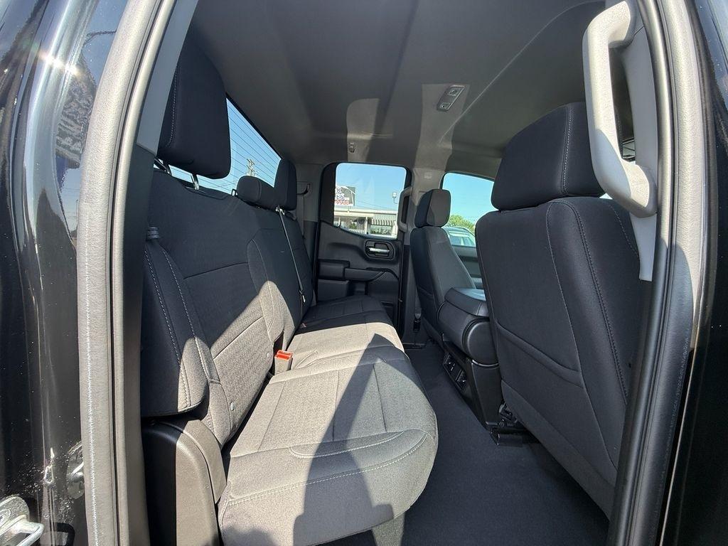 Chevrolet Silverado 1500 Custom Double Cab 2WD 2023