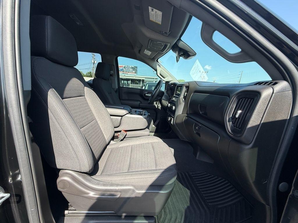 Chevrolet Silverado 1500 Custom Double Cab 2WD 2023