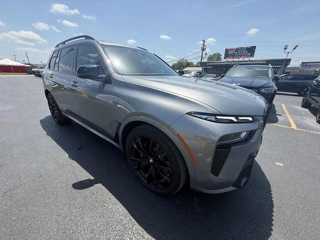 2025 BMW X7 M60i