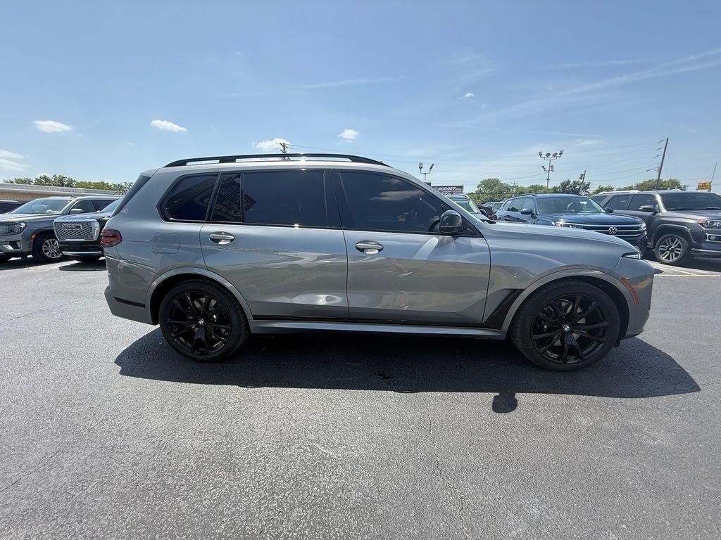 BMW X7 M60i 2025