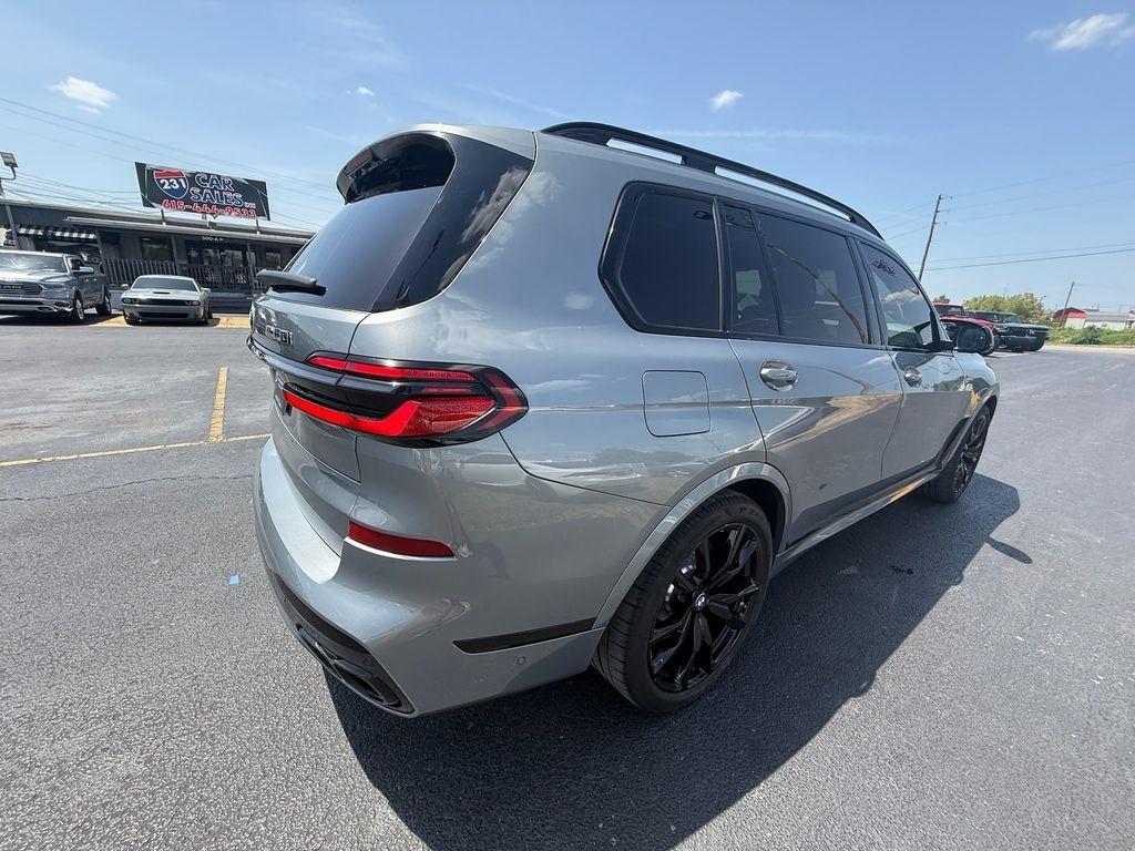 BMW X7 M60i 2025