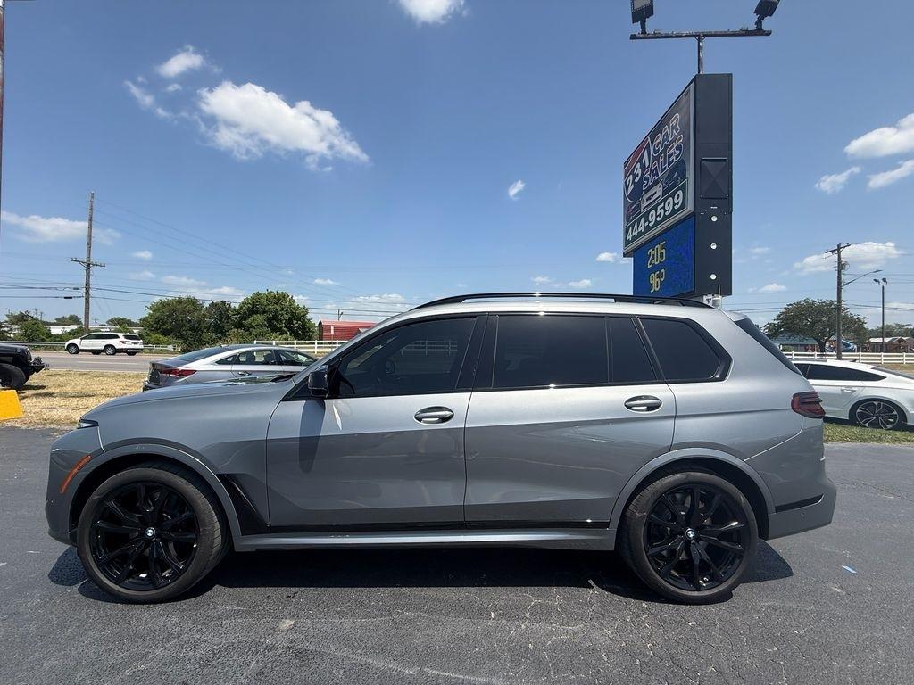 BMW X7 M60i 2025