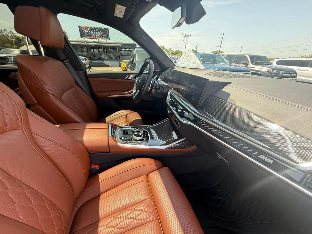BMW X7 M60i 2025