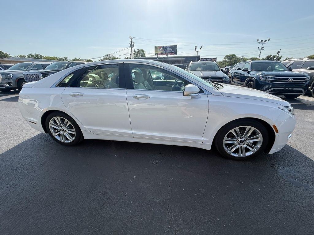 Lincoln MKZ Hybrid Sedan 2014