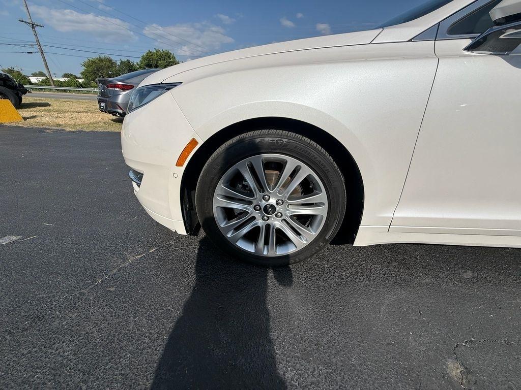 Lincoln MKZ Hybrid Sedan 2014