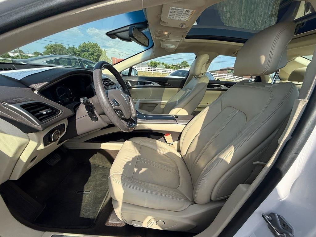 Lincoln MKZ Hybrid Sedan 2014