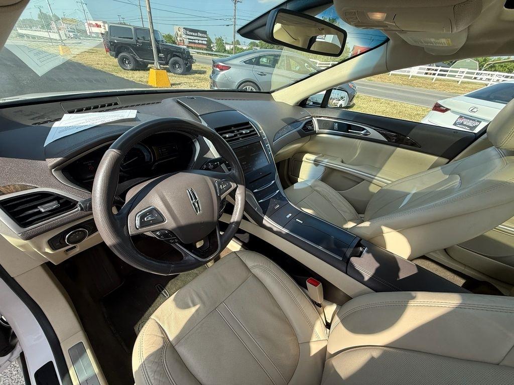 Lincoln MKZ Hybrid Sedan 2014
