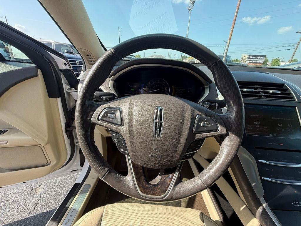 Lincoln MKZ Hybrid Sedan 2014