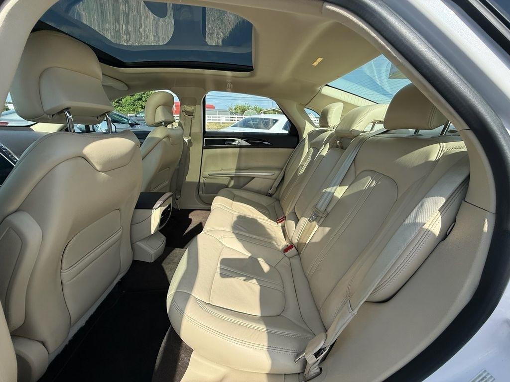 Lincoln MKZ Hybrid Sedan 2014