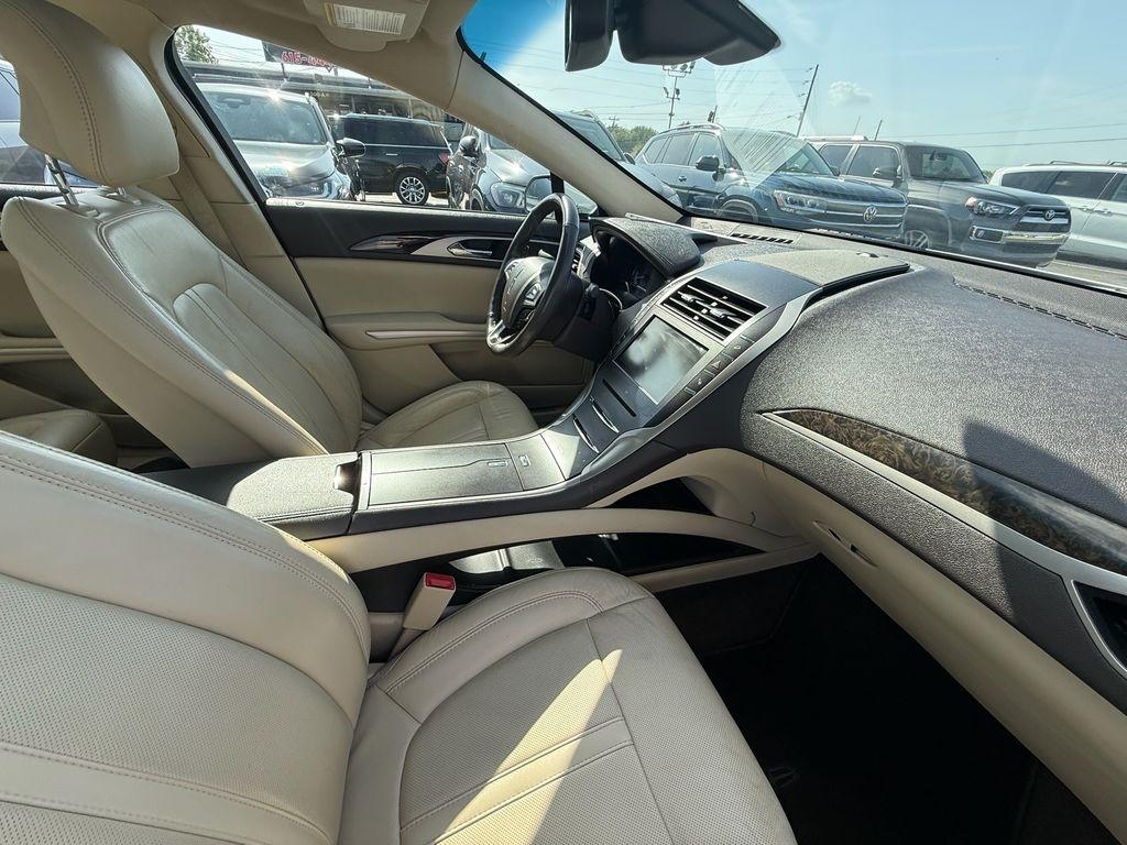Lincoln MKZ Hybrid Sedan 2014