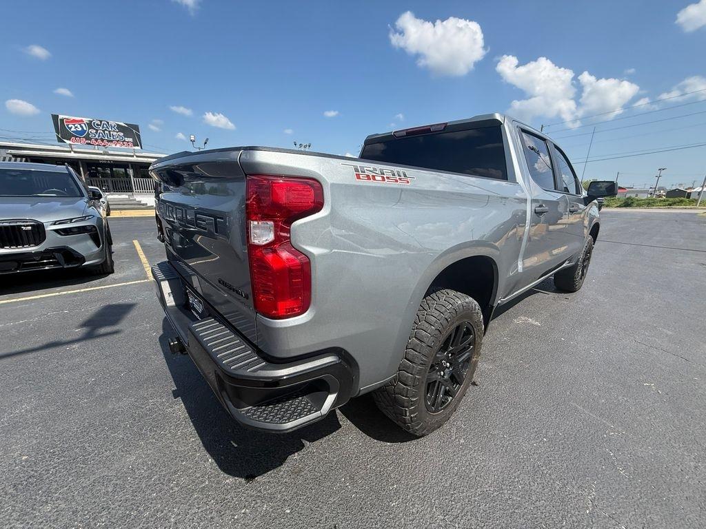 Chevrolet Silverado 1500 Trail Boss Custom Crew Cab 4WD 2024