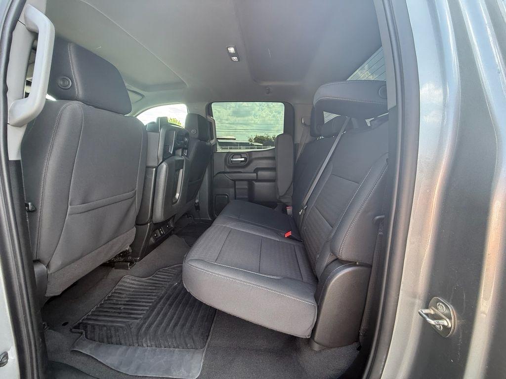 Chevrolet Silverado 1500 Trail Boss Custom Crew Cab 4WD 2024